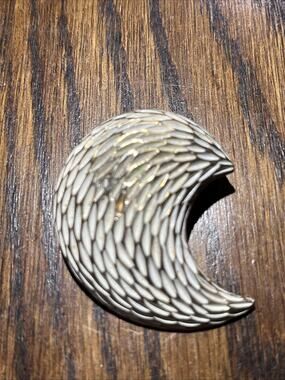 BSK Brooch Gold Tone Signed Vintage